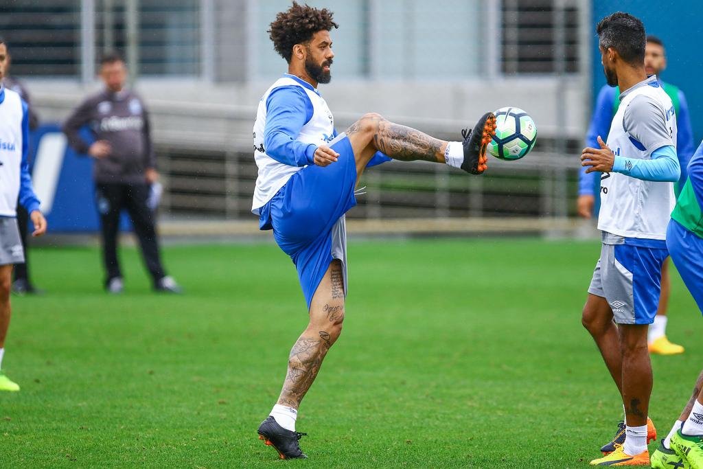 Cristian deve fazer a sua estreia contra o Fluminense