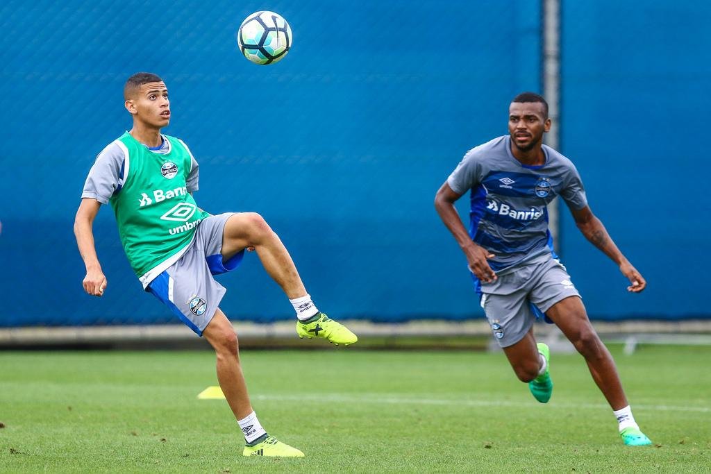 Garoto Patrick pode ficar fora da Libertadores por chegada de C&iacute;cero