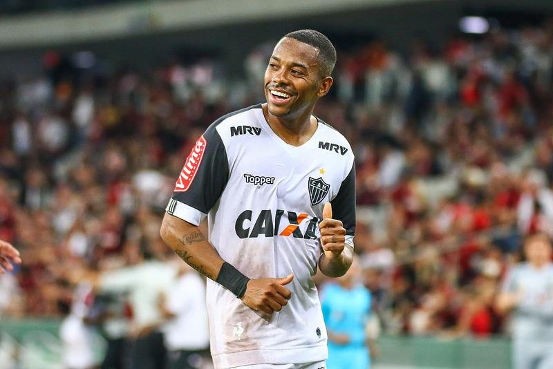 Robinho marcou dois gols em vit&oacute;ria do Galo na Arena da Baixada