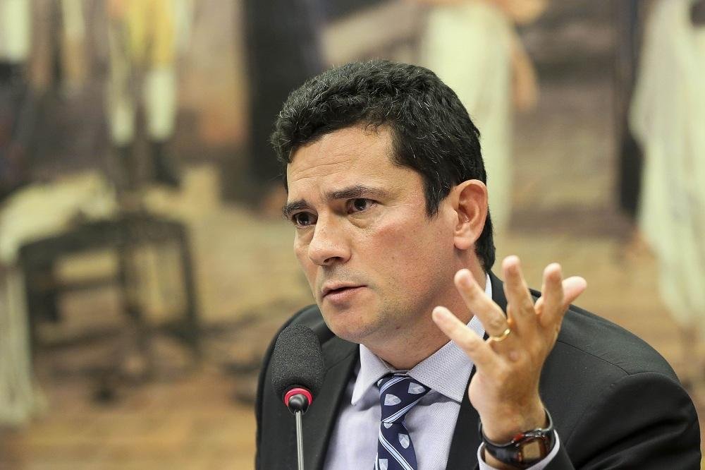 Moro manda hospital entregar registro de visitas a Glaucos 