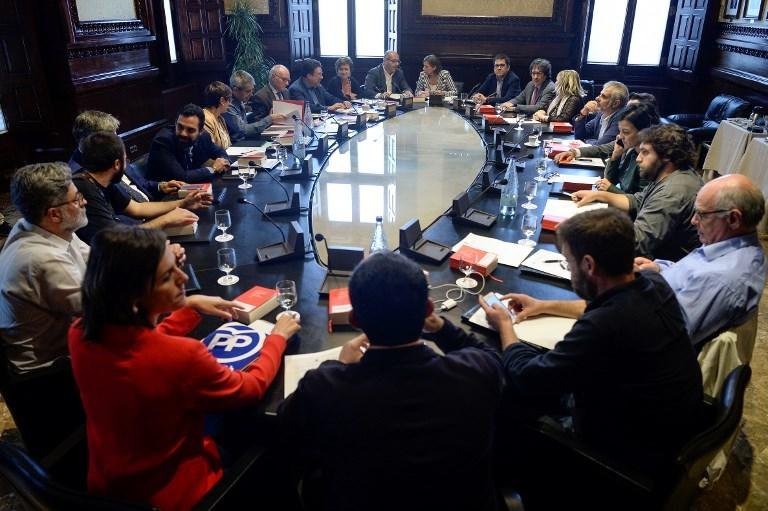 Rei Filipe VI realizou pronunciamento pela televis&atilde;o dizendo que governo catal&atilde;o agiu com "deslealdade inadmiss&iacute;vel"