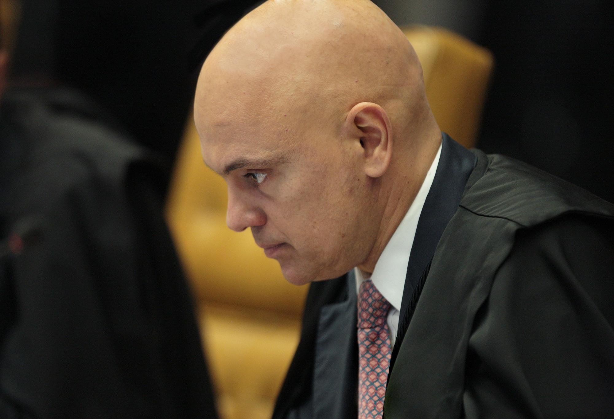 Alexandre de Moraes barra volta de presos a seus Estados de origem