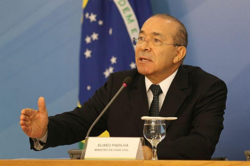 Advogado protocola defesa de Padilha na CCJ da C&acirc;mara