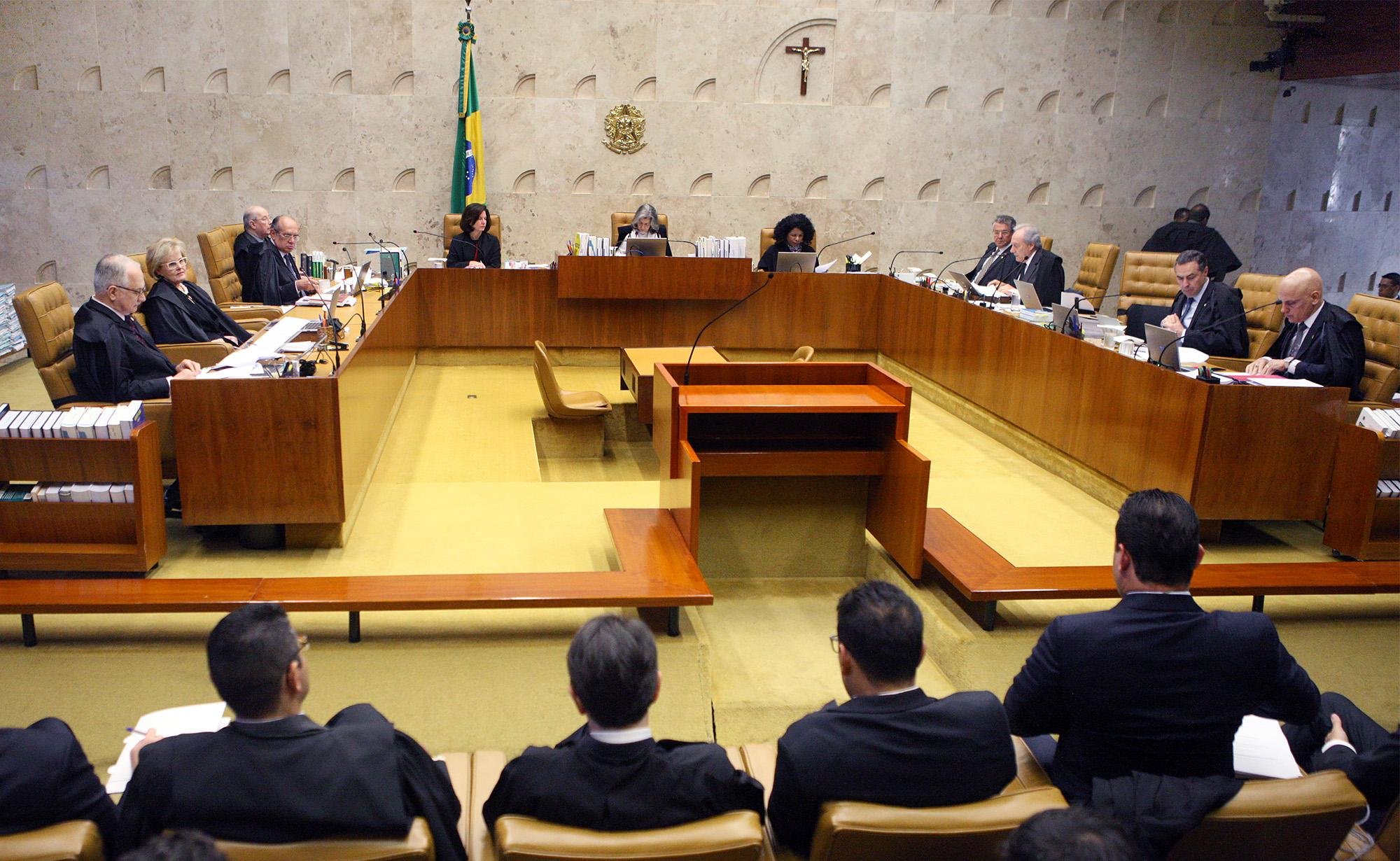 Mesmo pol&iacute;ticos condenados antes da promulga&ccedil;&atilde;o da norma ter&atilde;o candidatura impedida