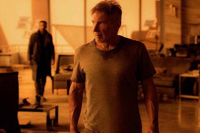 Longa traz novamente Harrison Ford entre os replicantes 