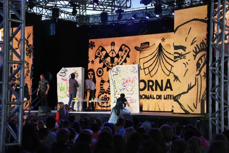 Disputa de ilustradores anima 8&ordf; Jornadinha em Passo Fundo 