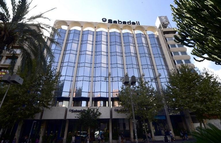 Possibilidade de uma declara&ccedil;&atilde;o de independ&ecirc;ncia fizeram com que bancos mudassem sedes para fora da regi&atilde;o aut&ocirc;noma espanhola