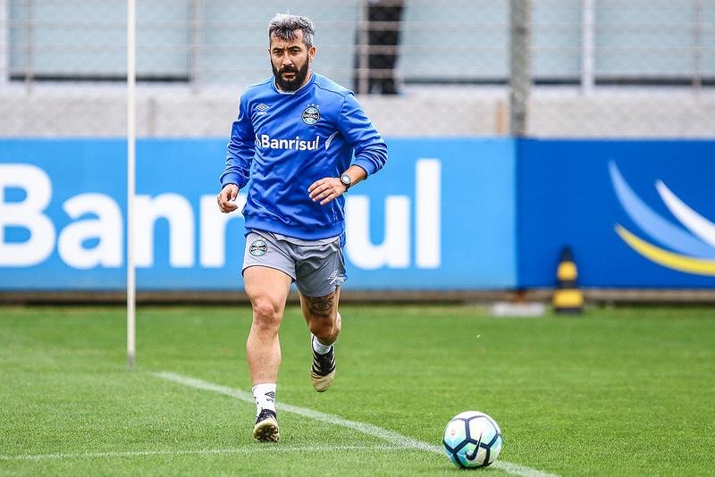 Nova les&atilde;o de Douglas n&atilde;o tem liga&ccedil;&atilde;o com peso, garantiu m&eacute;dico