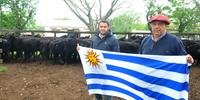Gabriel e Gustavo Riani no Uruguai, país que é reconhecido mais pela qualidade do que pela quantidade de sua produção de carne