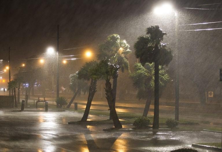 Nate perdeu for&ccedil;a e foi rebaixado para tempestade tropical