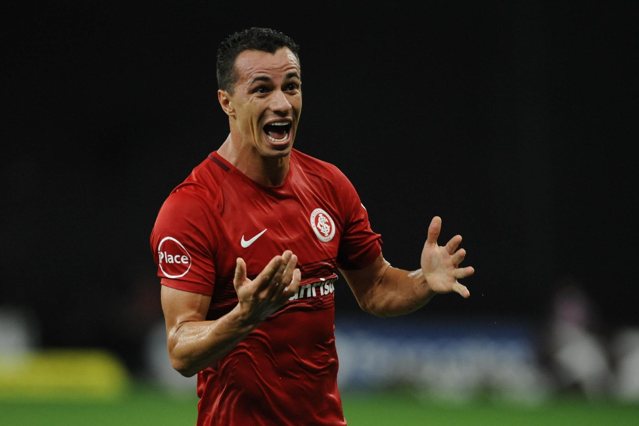 Leandro Dami&atilde;o e Uendel ser&atilde;o reavaliados na reapresenta&ccedil;&atilde;o do Inter