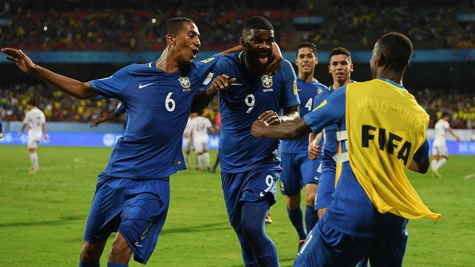 Paulinho e Lincoln marcaram os gols para o Brasil