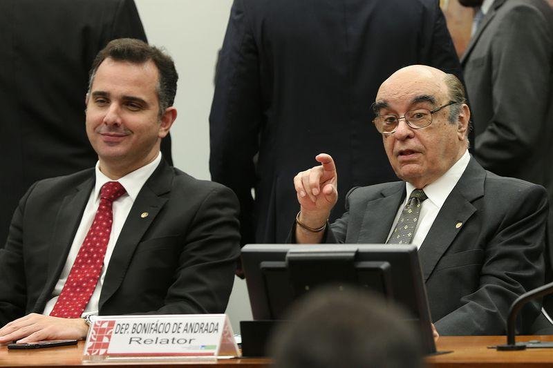 Bonif&aacute;cio de Andrada fala em pretens&atilde;o da PGR em promover uma obra acusat&oacute;ria aos homens p&uacute;blicos