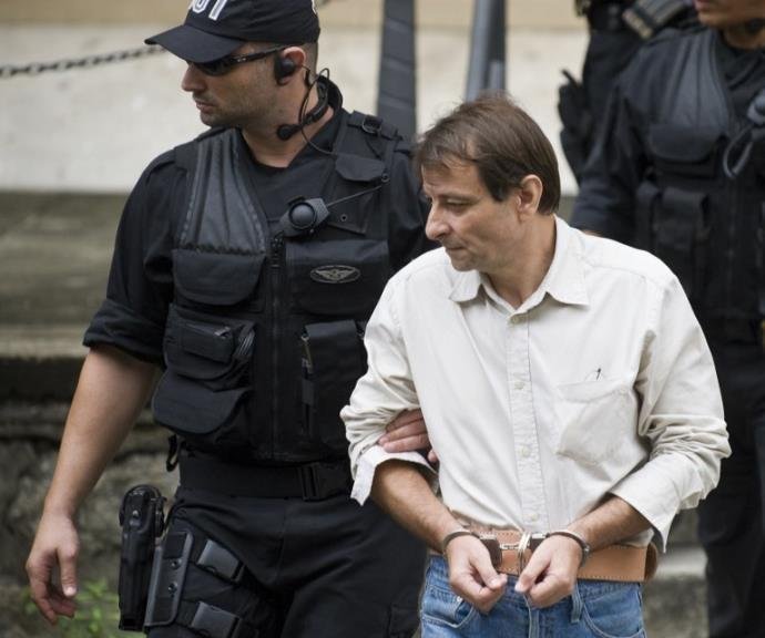 Pol&iacute;tico pode ser extraditado caso o STF n&atilde;o conceda um habeas corpus preventivo