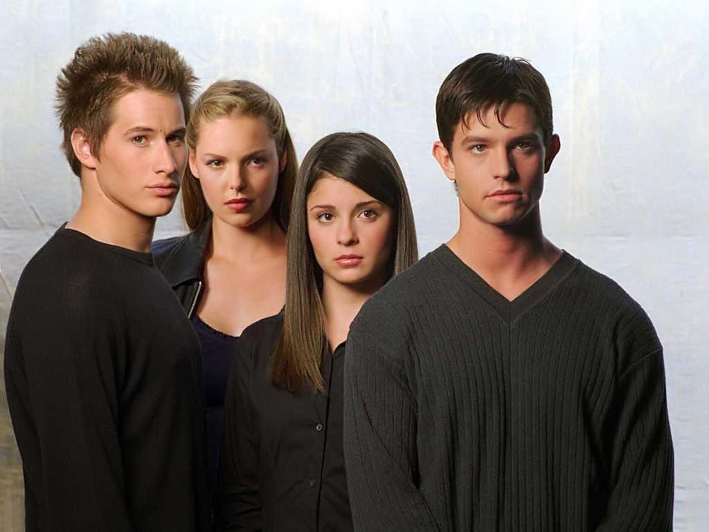Brendan Fehr, Katherine Heigl, Shiri Appleby e Jason Behr foram os protagonistas da s&eacute;rie original