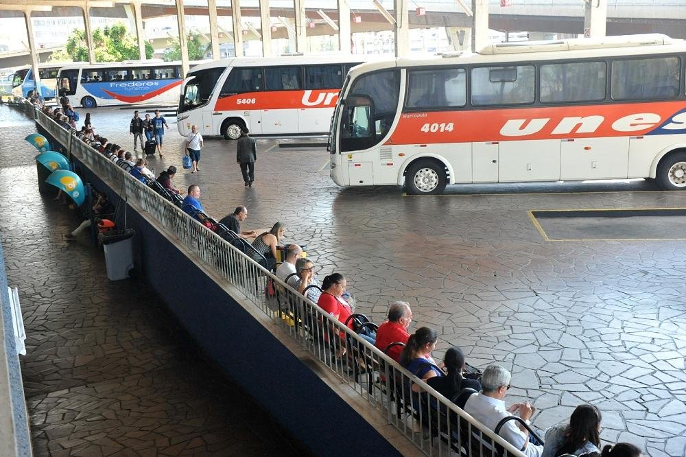 Aumento de quase 8% da passagem de &ocirc;nibus intermunicipais entra em vigor nesta segunda