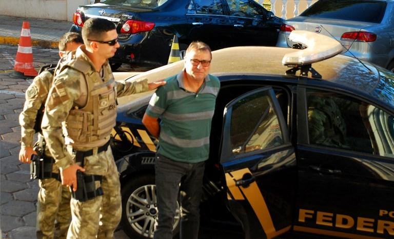 STF concede liminar para barrar "eventual extradi&ccedil;&atilde;o" de Battisti 