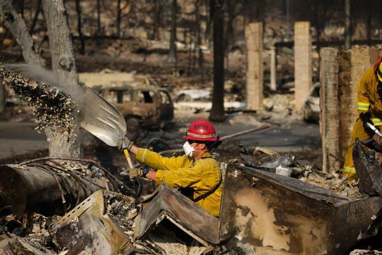 Aumenta para 33 n&uacute;mero de v&iacute;timas em inc&ecirc;ndios na Calif&oacute;rnia 
