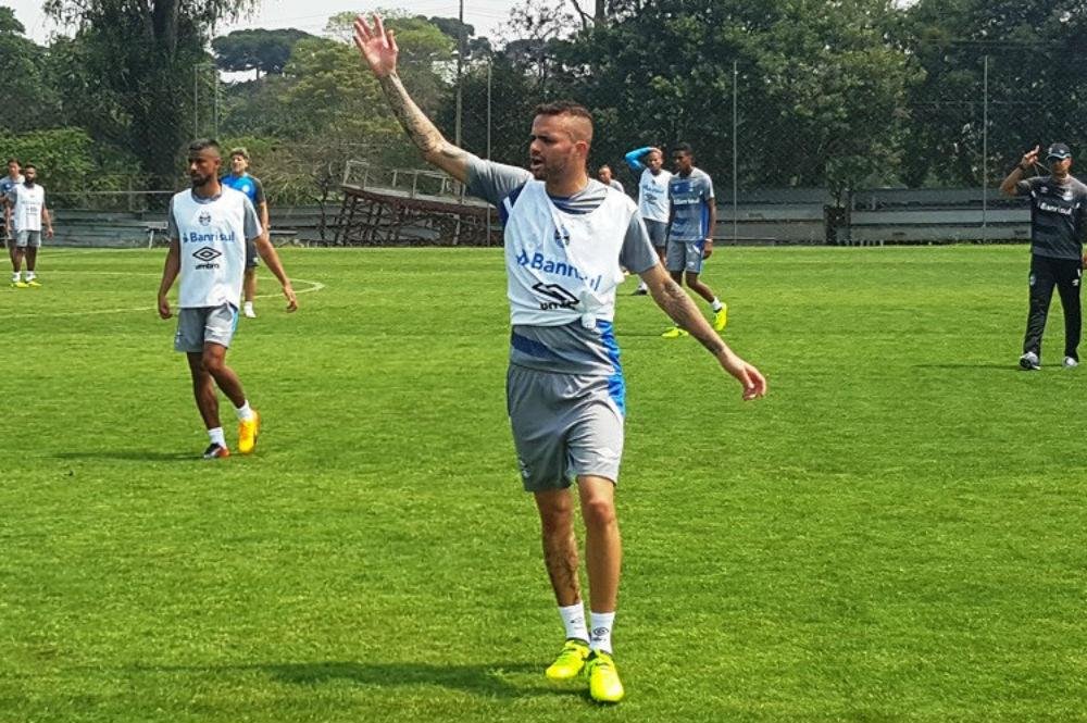 Luan treinou em Coritiba no s&aacute;bado e tem demonstrado vontade de retornar aos gramados