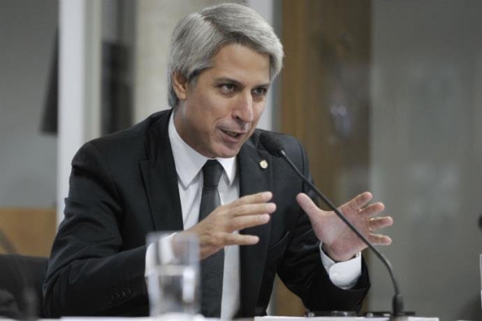 Deputado da Rede destacou que pesquisas evidenciam a necessidade de investiga&ccedil;&atilde;o ao presidente