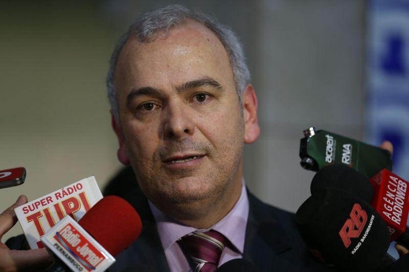 J&uacute;lio Delgado assume lideran&ccedil;a do PSB na C&acirc;mara