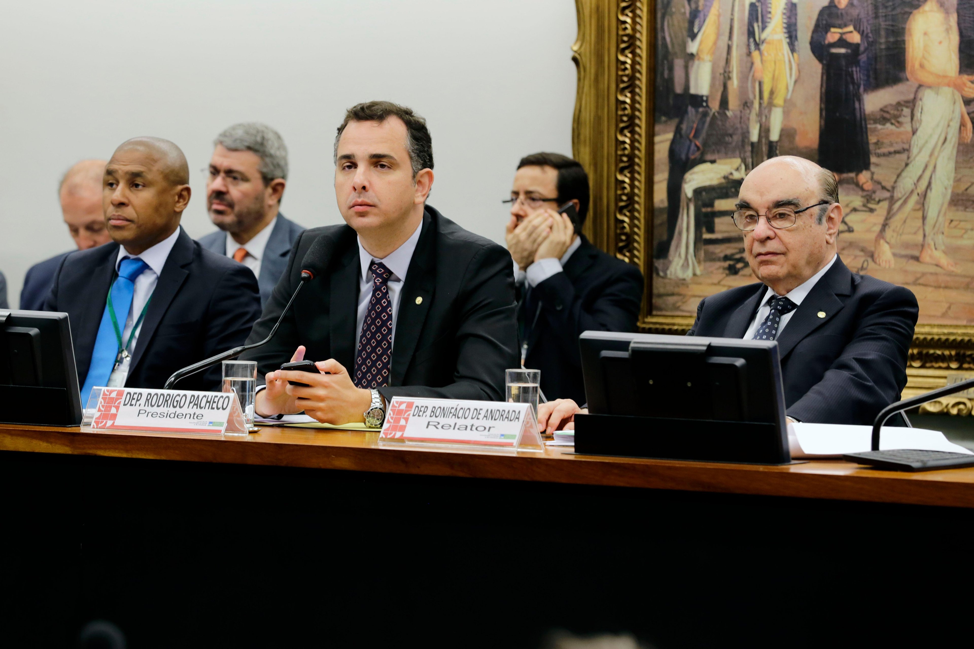 CCJ retomou discuss&atilde;o de parecer de den&uacute;ncia contra Temer 