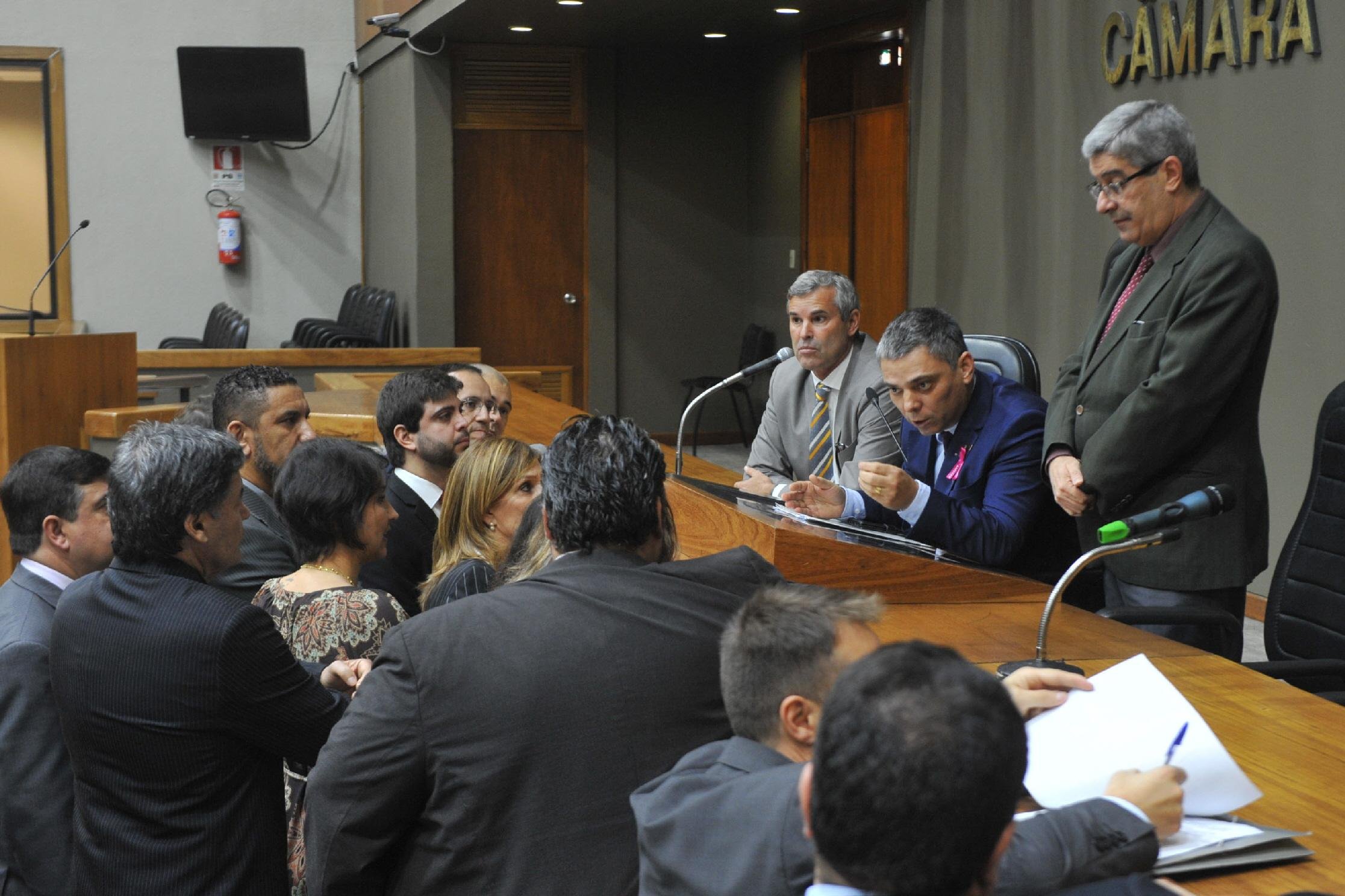 Vereadores rejeitaram pedido de impeachment de Marchezan