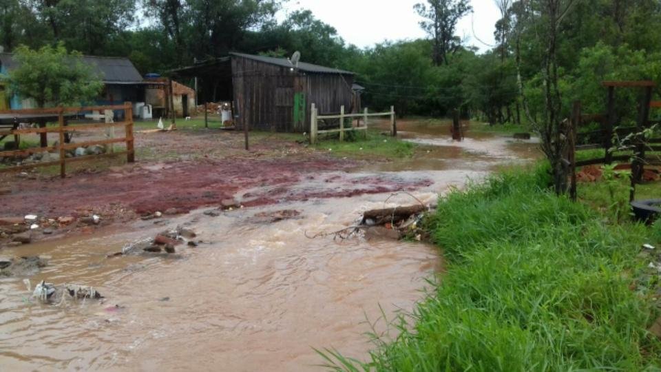 Chuvas causam transtornos na Regi&atilde;o Metropolitana 