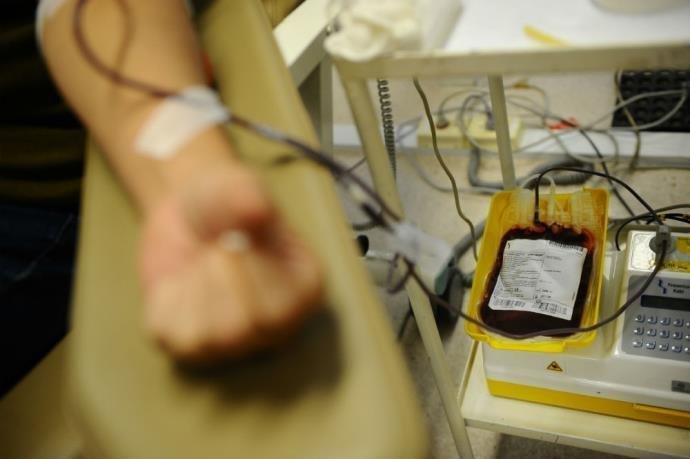 Segundo Fachin, controle de qualidade deve ser feito por exames adequados e n&atilde;o com base na orienta&ccedil;&atilde;o sexual