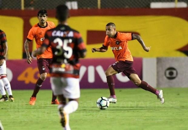 De virada, furac&atilde;o venceu por 3 a 2 