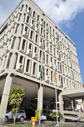 Justi&ccedil;a do Trabalho do RS impede demiss&otilde;es em tr&ecirc;s funda&ccedil;&otilde;es e na SPH