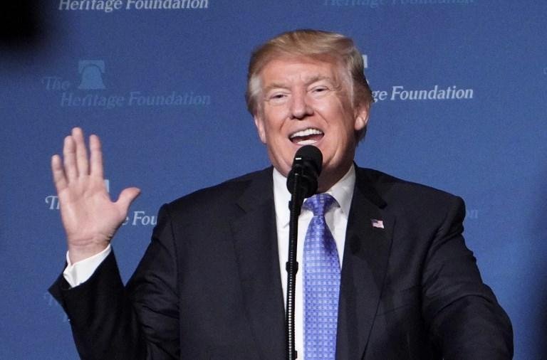 Donald Trump vai retirar sigilo de arquivos sobre assassinato de Kennedy 