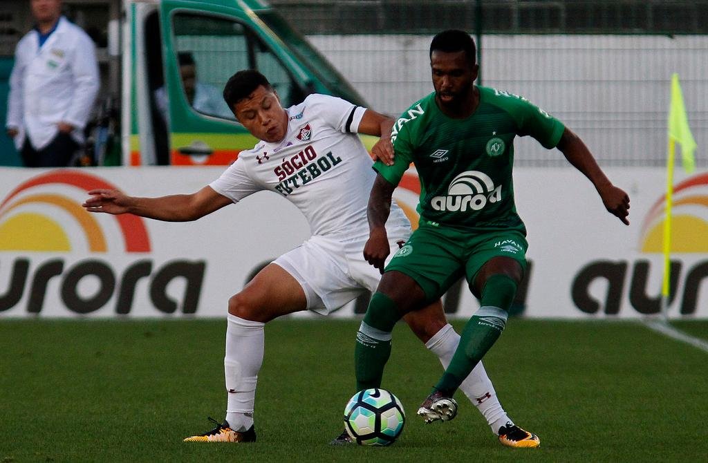 Em sua segunda vit&oacute;ria seguida, time catarinense vence por 2 a 1 