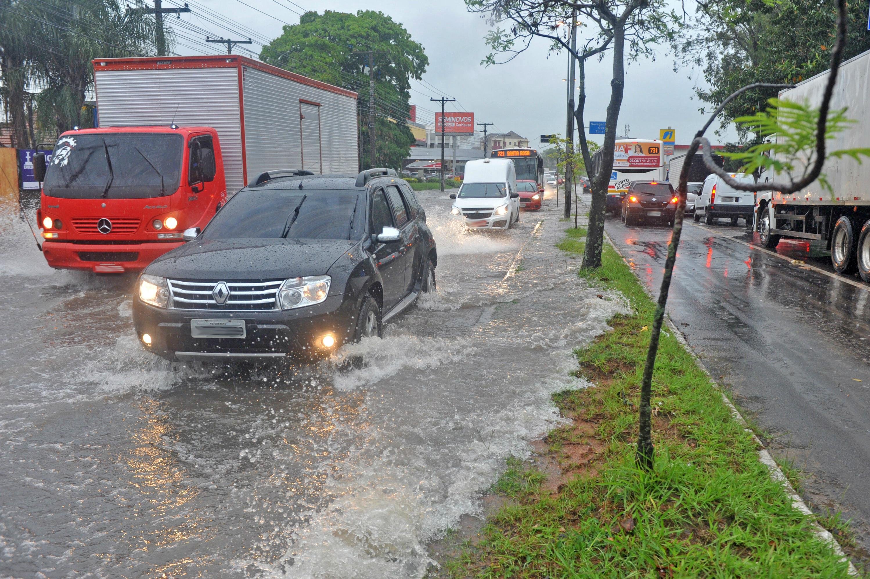 Chuvas j&aacute; provocaram danos em 51 munic&iacute;pios do RS