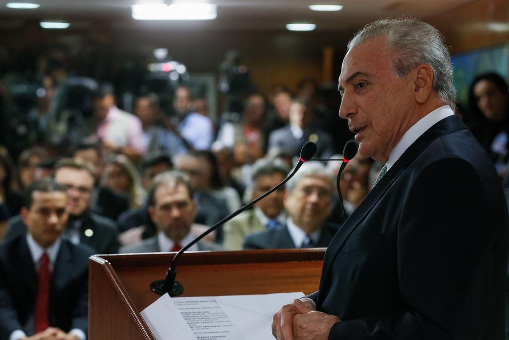 Temer veta uso de armas de fogo por agentes de tr&acirc;nsito