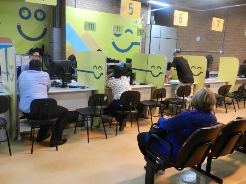 Transfer&ecirc;ncia visa garantir que alunos n&atilde;o percam ano letivo