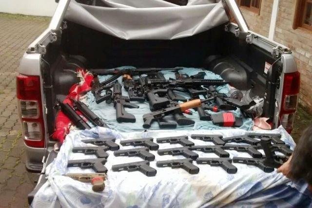 Valor de arsenal apreendido em Santa Cruz do Sul pode chegar a R$ 3 milh&otilde;es 