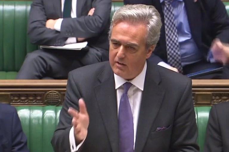 Ministro brit&acirc;nico &eacute; investigado em caso de esc&acirc;ndalo sexual