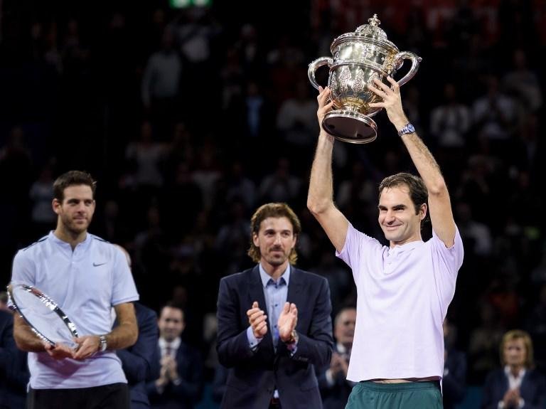 Federer chegou ao 95&ordm; t&iacute;tulo na ATP e o oitavo na sua cidade