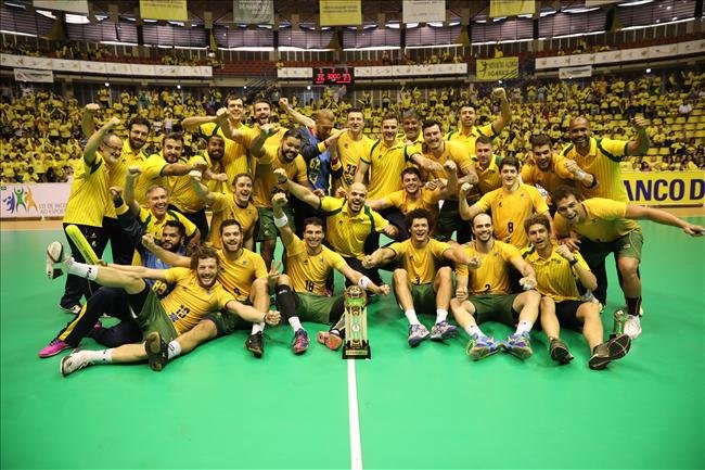 Sele&ccedil;&atilde;o Brasileira de handebol venceu a Argentina e levou o caneco