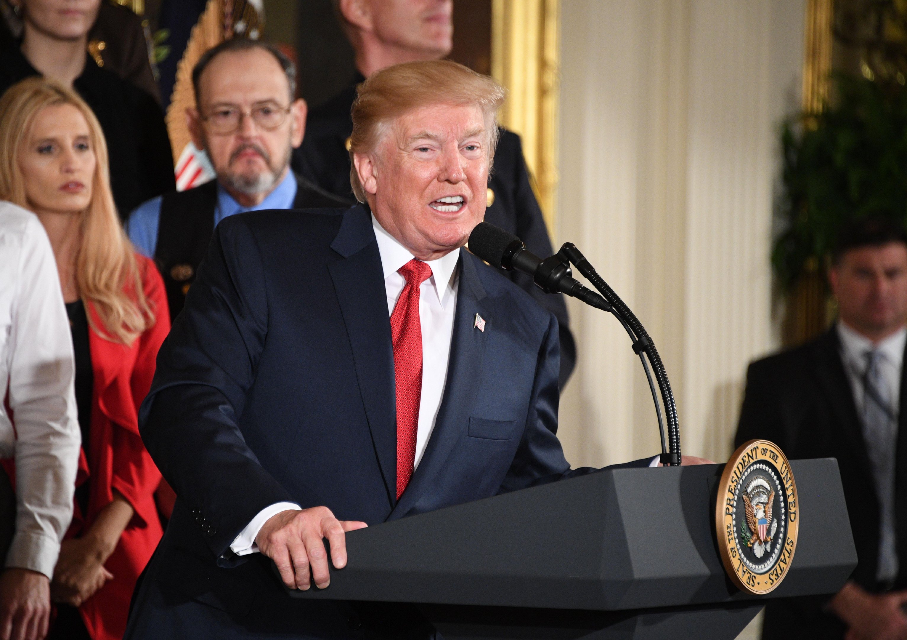 Ex-assessor diz ter proposto encontro entre Trump e Putin durante campanha