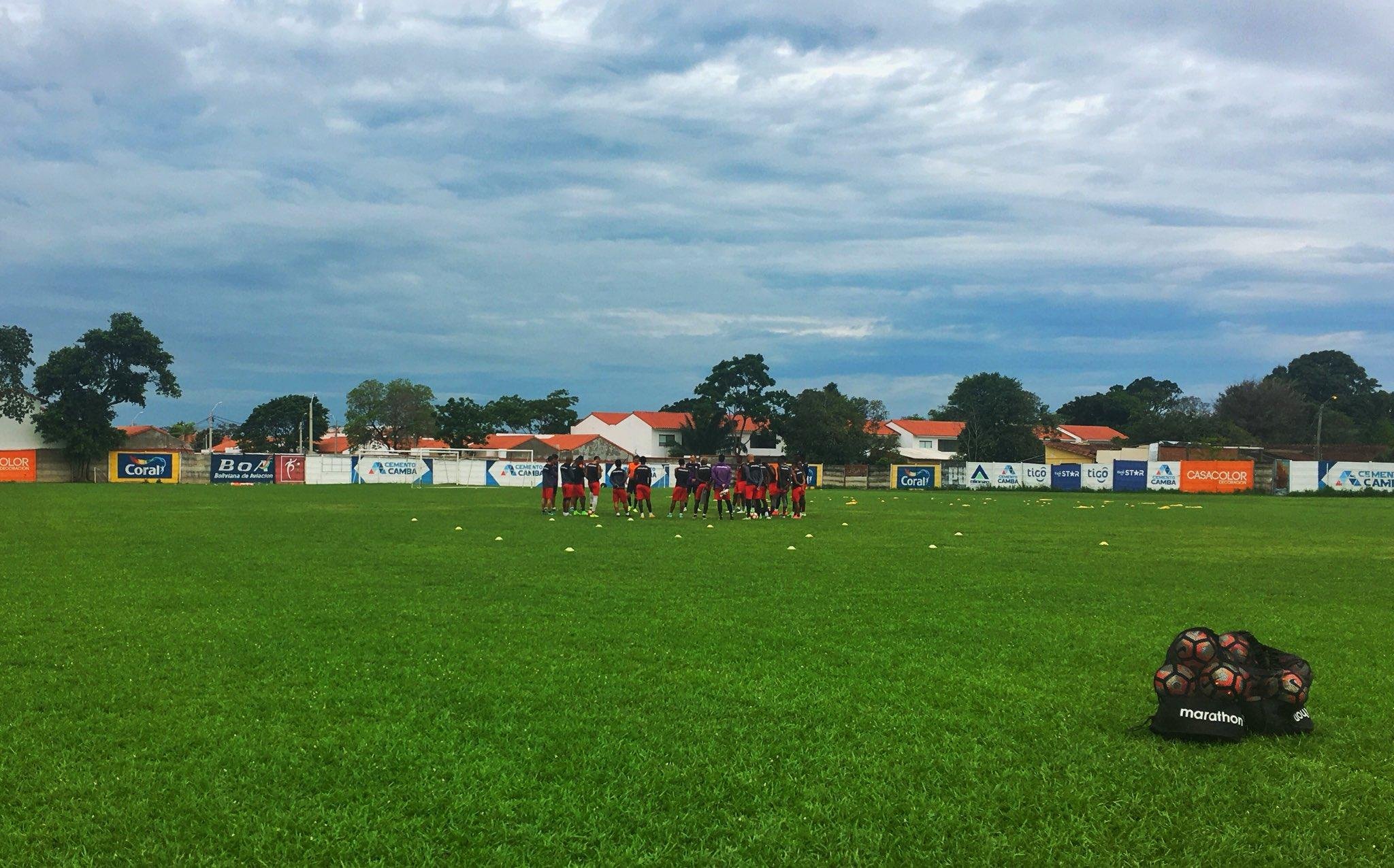 Clube est&aacute; finalizando tr&acirc;mites burocr&aacute;ticos para deixar Bol&iacute;via &agrave;s v&eacute;speras do confronto com o Gr&ecirc;mio