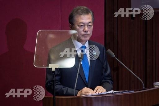 Presidente Moon Jae-in prometeu refor&ccedil;ar a capacidade militar sul-coreana com mais gastos em defesa