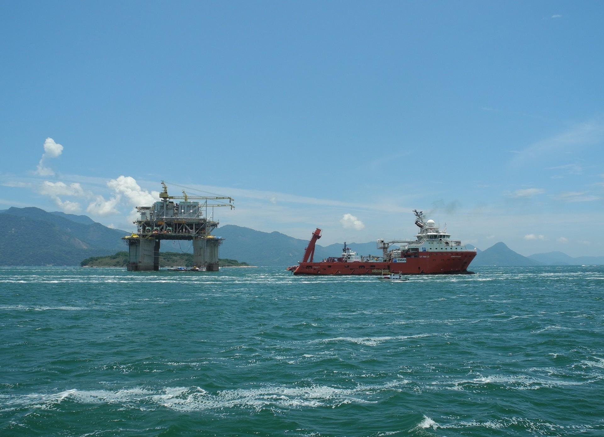 N&uacute;mero de barris de &oacute;leo totalizou 1,677 milh&otilde;es por dia, incluindo petr&oacute;leo e g&aacute;s natural