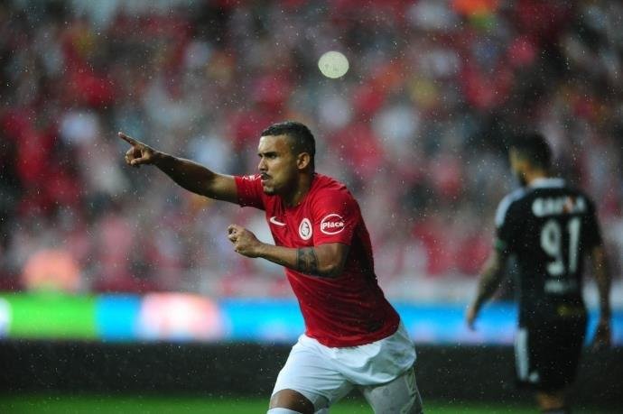 Pottker &eacute; d&uacute;vida para o jogo de sexta contra o CRB, no Beira-Rio