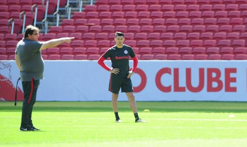 Inter busca equil&iacute;brio na reta final e pede apoio ao torcedor 