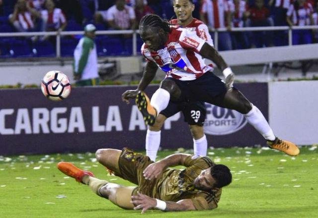 Sonolento, Sport &eacute; eliminado na Copa Sul-americana	