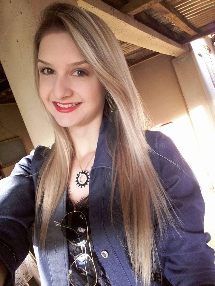Kelly Cristina Cadamuro, de 22 anos, foi encontrada morta ap&oacute;s combinar viagem a Minas Gerais pelo WhastApp