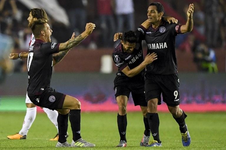 Lan&uacute;s superou o River Plate na semifinal com uma virada hist&oacute;rica
