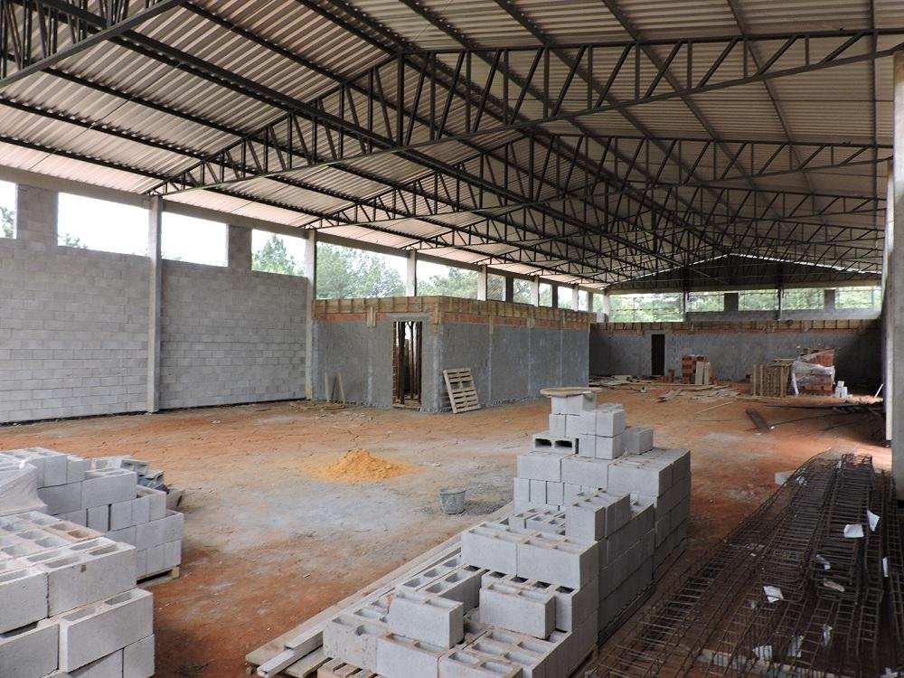 Obras atrasadas da Central de Comercializa&ccedil;&atilde;o Agr&iacute;cola est&atilde;o 60% conclu&iacute;das em Gravata&iacute;